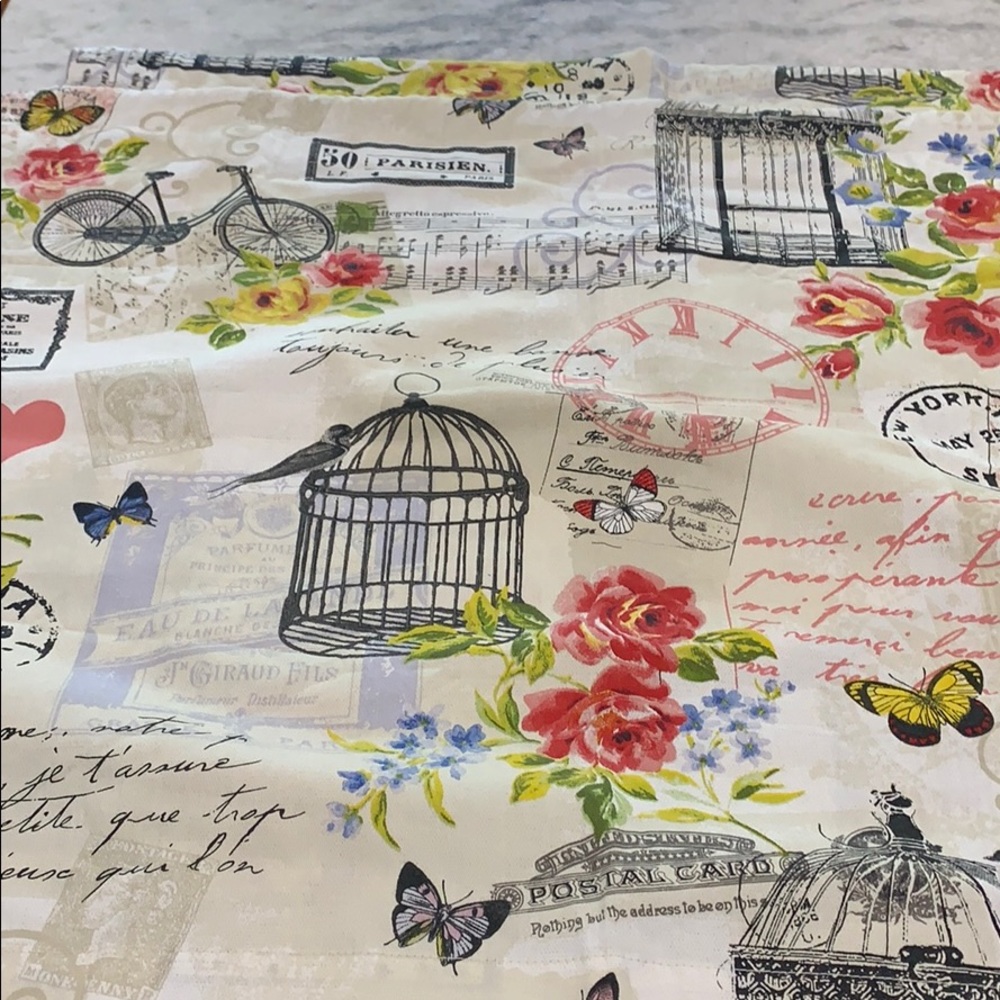 Set of cafe curtains